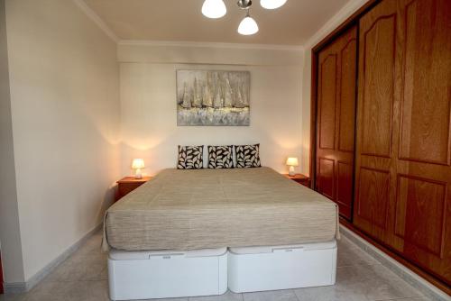 Quarteira Apartment with views