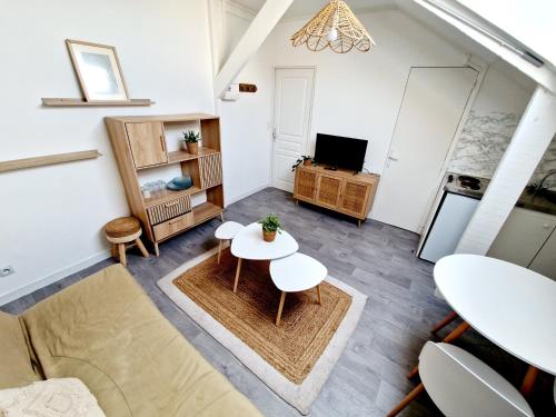 Les Studios Proche Gare d'Aulnoy-Aymeries