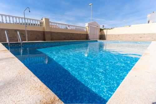 アルメリアにあるTrendyHomes Chalet Retamarのギャラリーの写真