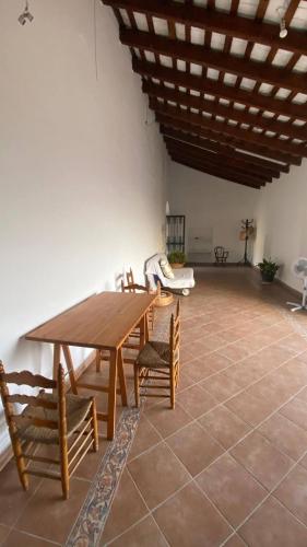 Area soggiorno di Magnolia Loft A spacious, authentic space with rustic charm