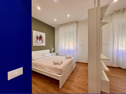 JHHIT - Panoramic Modern Penthouse
