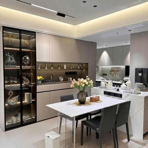 Η κουζίνα ή μικρή κουζίνα στο FLC Sea Tower Quy Nhơn-Codotel Mặt Tiền Biển Quy Nhơn