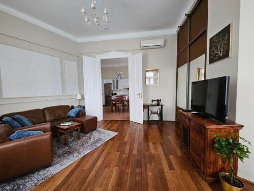 Margaret Buda Apartman city view