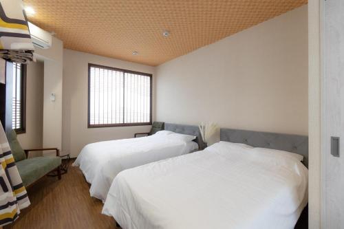 3F Guest House NETOMARI 最大7名,1フロア貸切51m2, USJ2駅,西九条徒歩2分,トイレ2つ,洗濯機完備