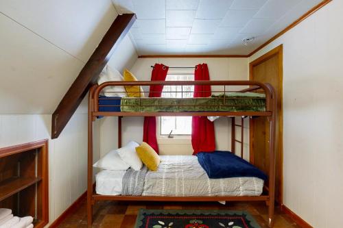 Una cama o camas en una habitación de A-Frame Escape