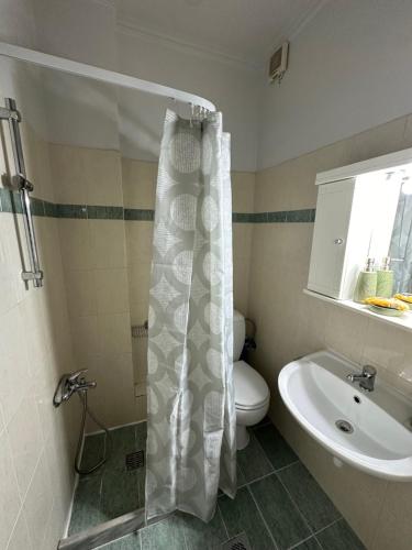 Koupelna v ubytování Sophie's apartments