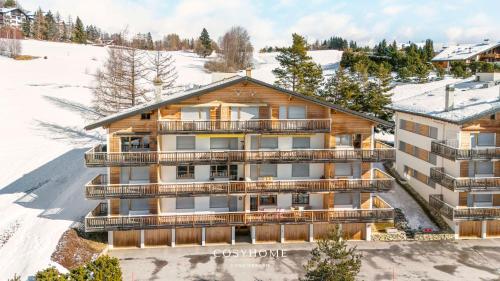 Au Bon Cœur l Golf l View l By CosyHome