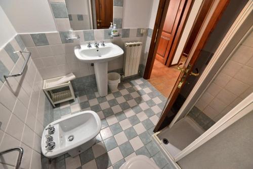 Ένα μπάνιο στο Borgo Faldo - Trilocale con Giardino - 103