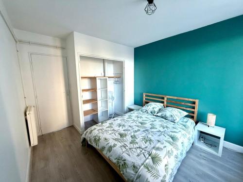 Appartement au pied du métro. photo 6