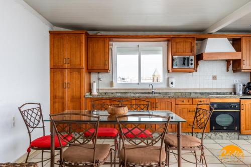 Apartamentos Arenal by Cádiz Time