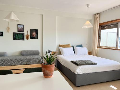 Casa Guilhermina, Sunny Studio with Balcony