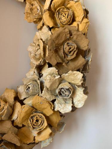 a bunch of dried flowers on a wall at Agriturismo La Terrazza su Farfa in Castelnuovo di Farfa
