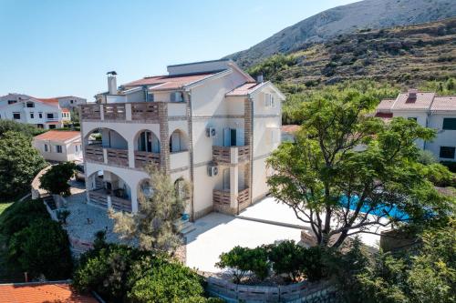 Villa Vujeva by Pag tours