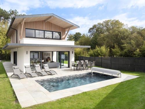 Villa de Luxe à Seignosse: Golf, Piscine Chauffée, Proche Plages - FR-1-791-25