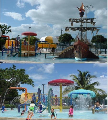 Πισίνα στο ή κοντά στο Waterfront Key Largo Condo A210 Sunsets