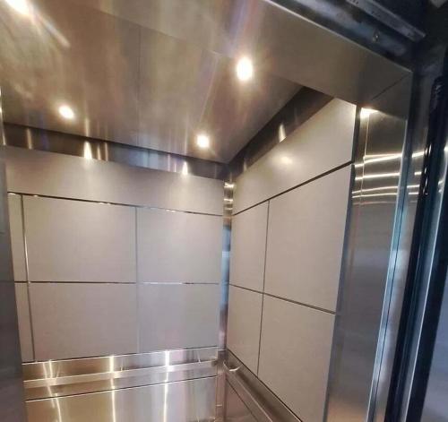 Ένα μπάνιο στο Waterfront Key Largo Condo A210 Sunsets