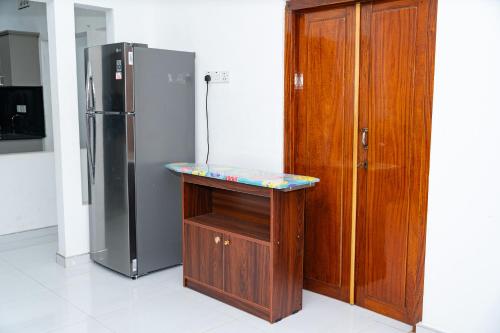 Una cocina o cocineta en Bhavany Home