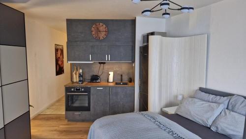 Kuchyň nebo kuchyňský kout v ubytování Apartment im Wikingturm - Panoramablick über die Schlei