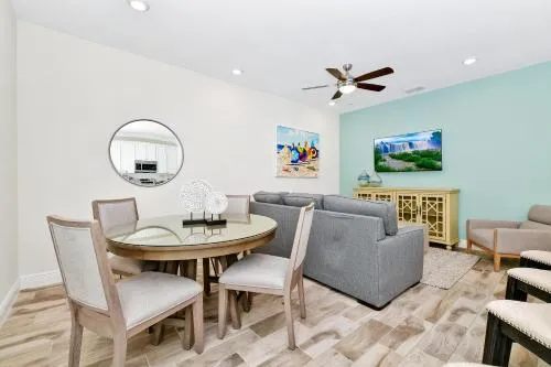 Margaritaville Cottages Orlando by Rentyl with H2O Waterpark photo 7