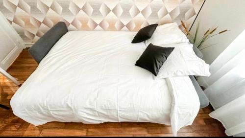 Photo de la galerie de l'établissement Arty and Chic a unique stay, à Saint-Denis