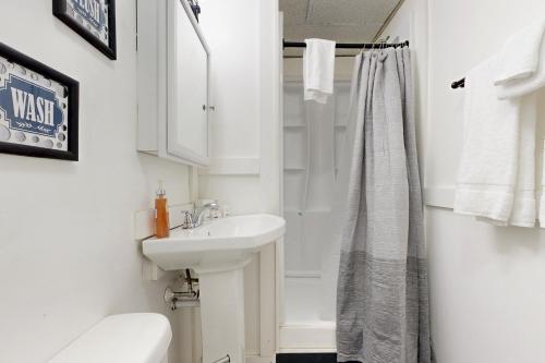 Un baño de A-Frame Escape