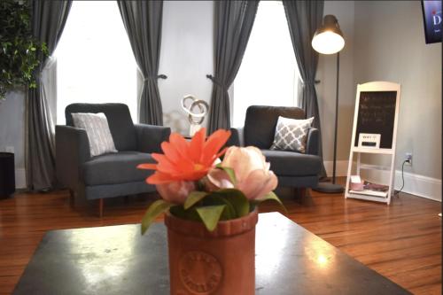 Imagen de la galería de Spacious Ohio City District Home, en Cleveland