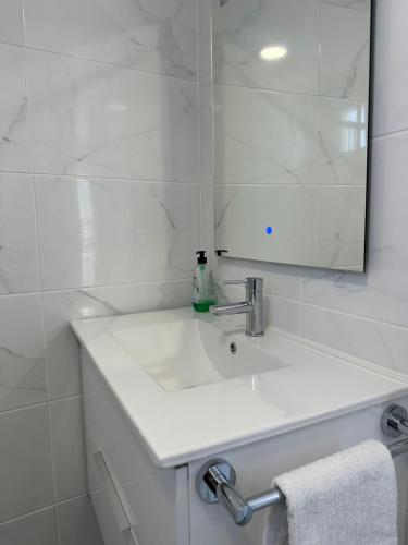 ROCAMAR Avenida Marítima 20