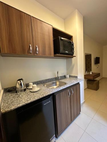 Dapur atau dapur kecil di Traveller Namma bay