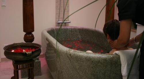Фотография из галереи La Cour du Bailli Suites & Spa в городе Бергхайм
