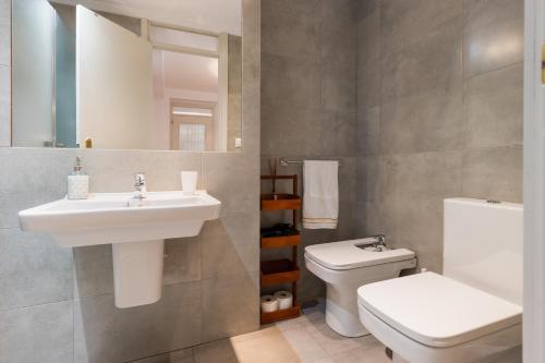 Et badeværelse på Mara Arenal Sevilla