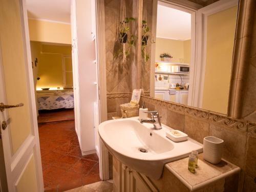 Navona Little Home