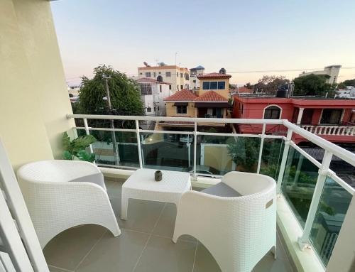 Μπαλκόνι ή βεράντα στο 3 bedroom apartment with private jacuzzi and terrace