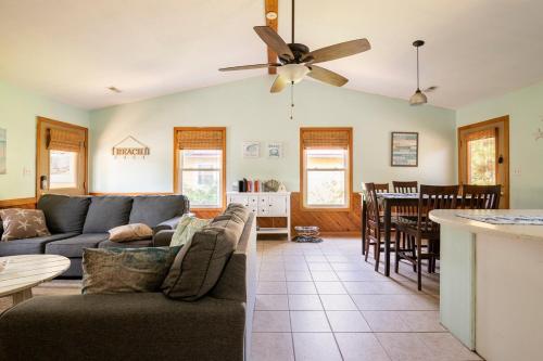 Χώρος καθιστικού στο Sleeps 6, Pet friendly, Hot tub