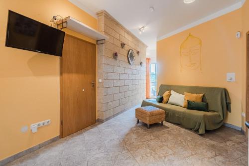 TV a/nebo společenská místnost v ubytování Finca Aurora Apartment 2 Sea View