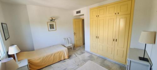 Duplex Nueva Andalucía con maravillosas vistas al mar