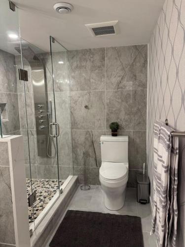 Koupelna v ubytování Modern & Stylish 2BR Apartment 658