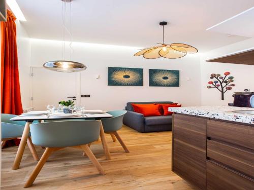 Photo de la galerie de l'établissement Authentic apartment in Paris, à Paris