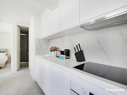 Photo de la galerie de l'établissement Charming apartment - 2BR 6P - Faubourg-du-Roule, à Paris