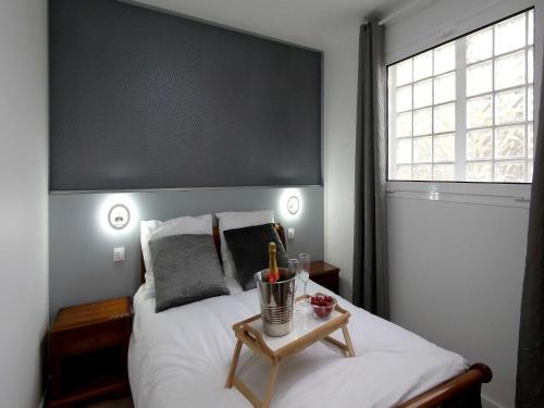 Photo de la galerie de l'établissement Calm in the center of the city of Orly, à Orly