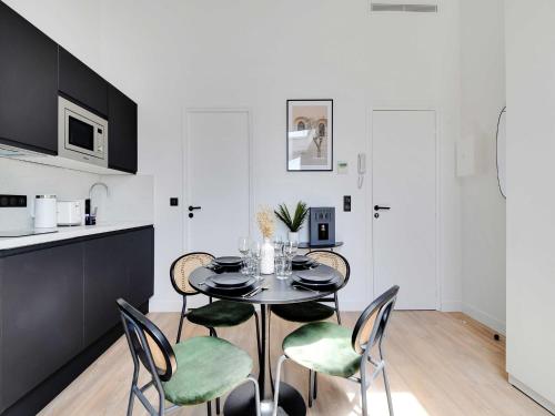 Photo de la galerie de l'établissement Intimate apartment - 1BR 4P - Place de la Nation, à Paris