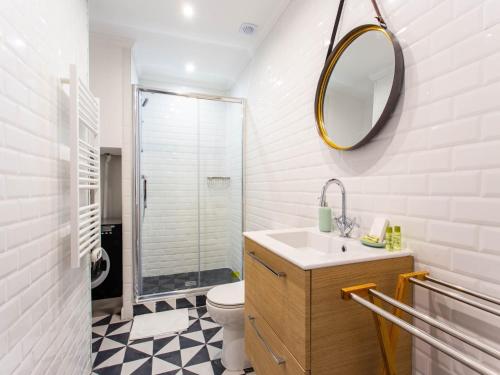 Photo de la galerie de l'établissement Intimate apartment - 1BR 4P - Bastille, à Paris