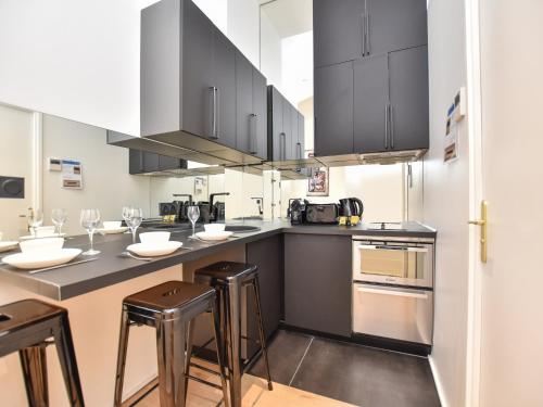 Photo de la galerie de l'établissement Luxurious apartment - 4P- Madeleine St Honoré - 2G, à Paris