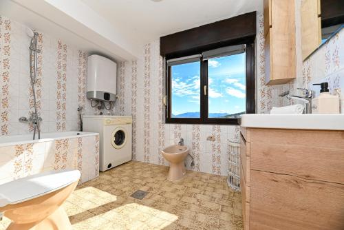 Apartments by the sea Mastrinka, Ciovo - 23959