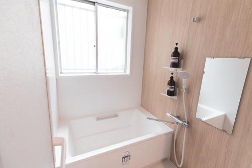 Family Retreat in Namba 160 M square upto 16 pax w Kids