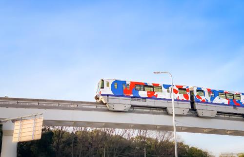 大阪市にあるTabist ユニホテル御堂筋本町の通り架橋列車