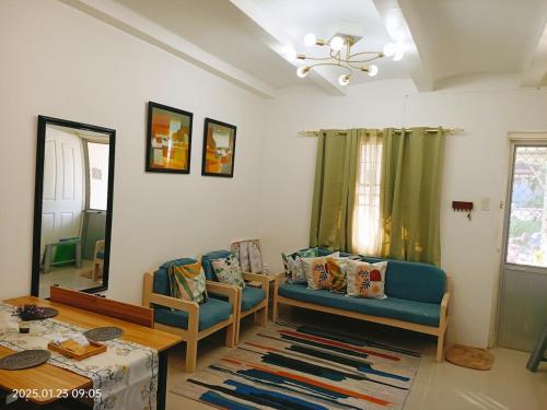 Posezení v ubytování Cozy Homestay in Dasmarinas