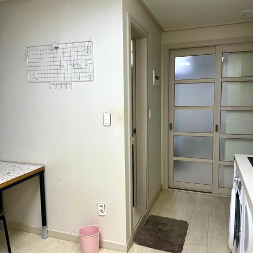 Φωτογραφία από το άλμπουμ του SS Cosy single studio near Sindaebangsamgeori station στη Σεούλ