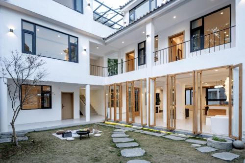 Budova, kde se aparthotel nachází