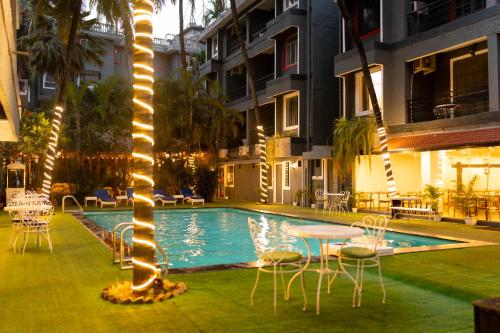 Bazén v ubytování Magnum Resorts- Near Candolim Beach, Goa nebo v jeho okolí