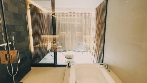 Ένα μπάνιο στο UMITO VILLA Kamakura Yuigahama